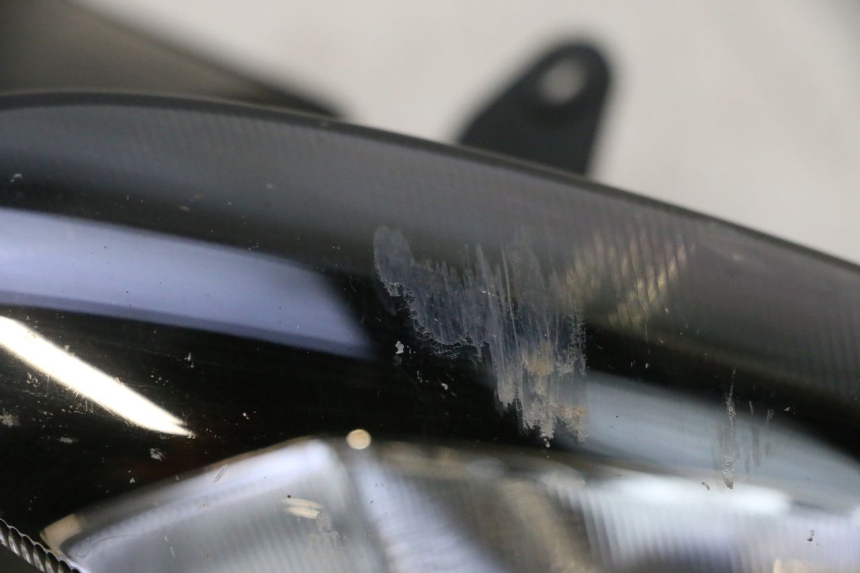 photo de PHARE AVANT YAMAHA FZ8 800 (2010 - 2016) - Vue produit