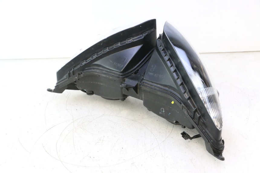 photo de PHARE AVANT YAMAHA FZ8 800 (2010 - 2016) - Photo complémentaire