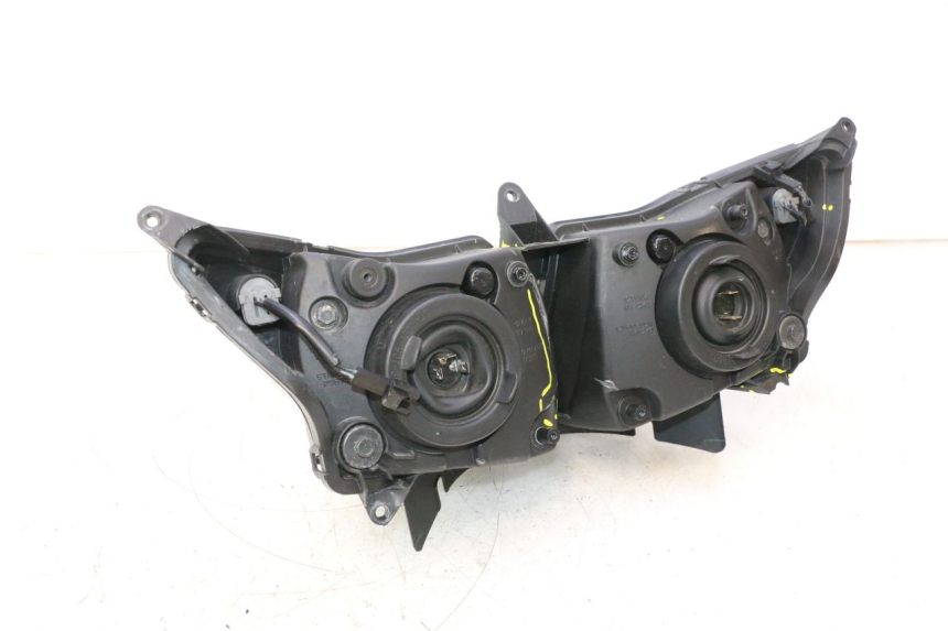 photo de PHARE AVANT YAMAHA FZ8 800 (2010 - 2016) - Vue principale