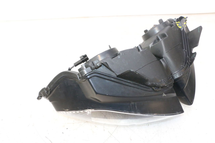 photo de PHARE AVANT YAMAHA FZ8 800 (2010 - 2016) - Autre angle de vue