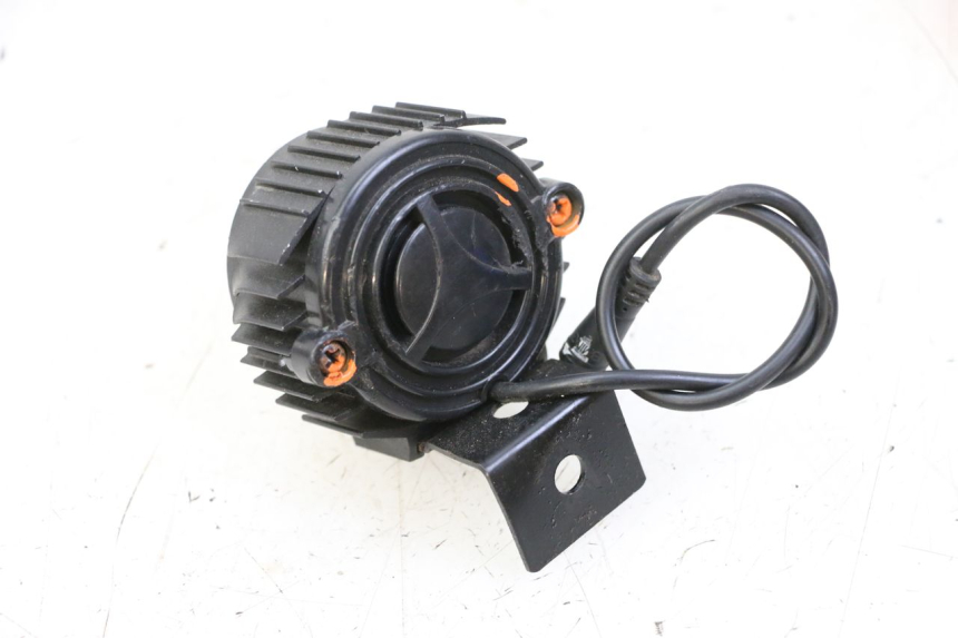 photo de PHARE AVANT KUKIRIN G2 MASTER 1 - Autre angle de vue