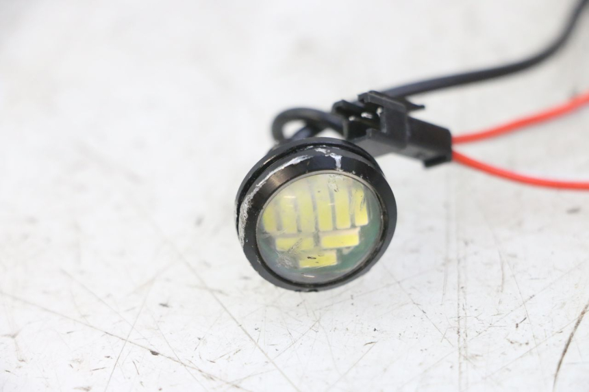 photo de PHARE AVANT GAUCHE DUALTRON AMINIA 1 - Autre angle de vue