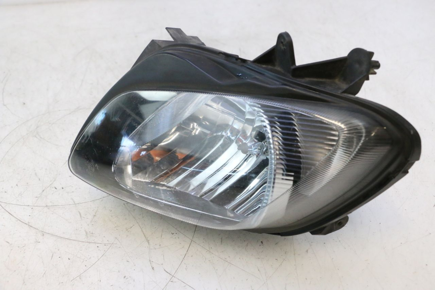 photo de PHARE AVANT GAUCHE SUZUKI BURGMAN EXECUTIVE ABS 650 (2006 - 2012) - Vue d’ensemble