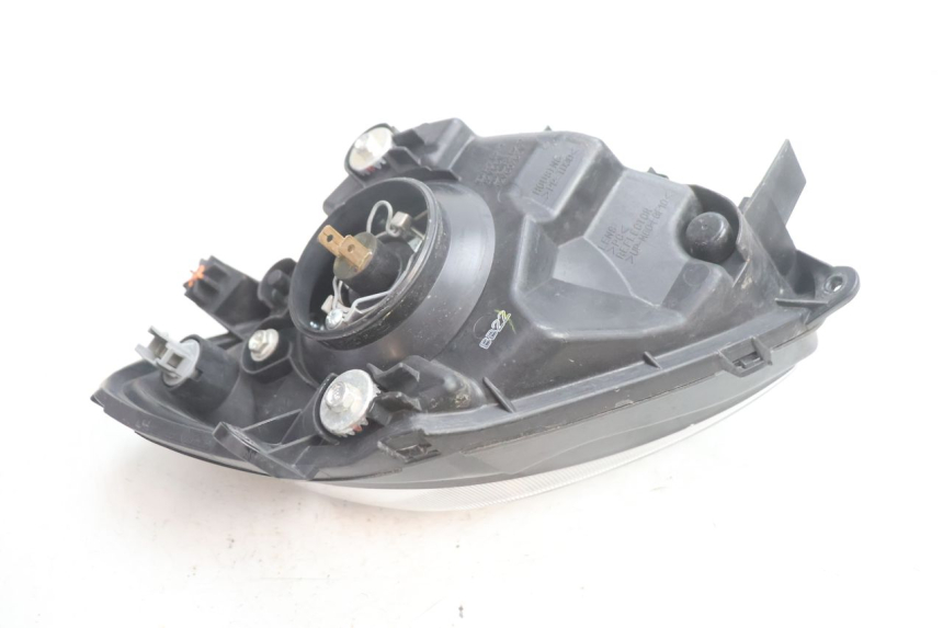 photo de PHARE AVANT GAUCHE SUZUKI BURGMAN EXECUTIVE ABS 650 (2006 - 2012) - Points de fixation