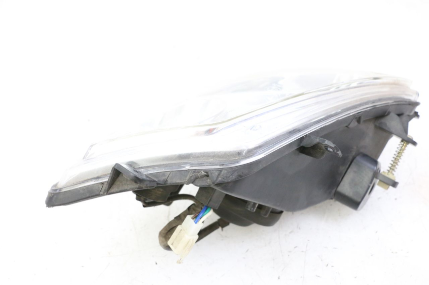 photo de PHARE AVANT GAUCHE PEUGEOT CITYSTAR 50 (2013 - 2017) - Détails caractéristiques