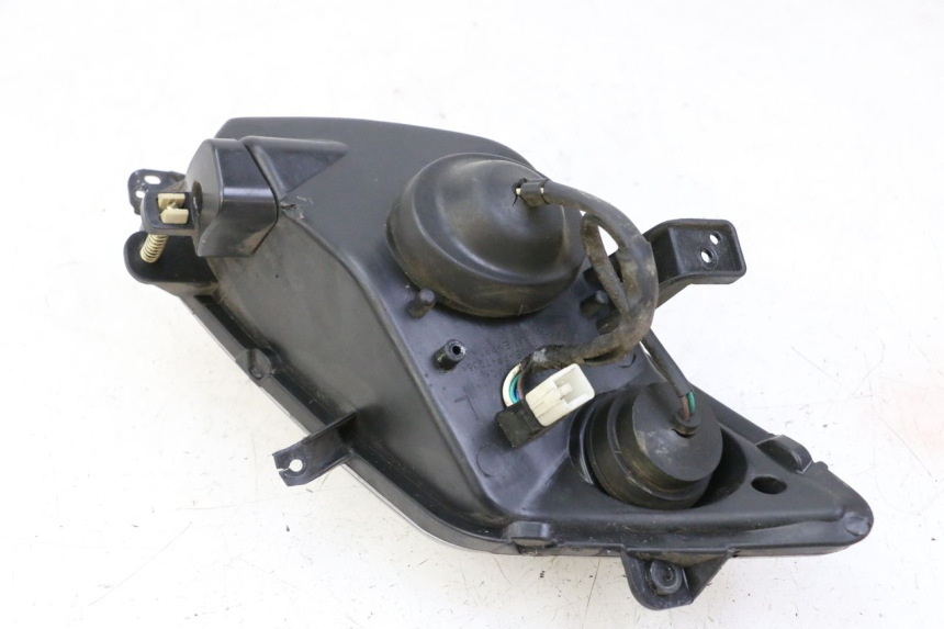 photo de PHARE AVANT GAUCHE PEUGEOT CITYSTAR 50 (2013 - 2017) - Points de fixation