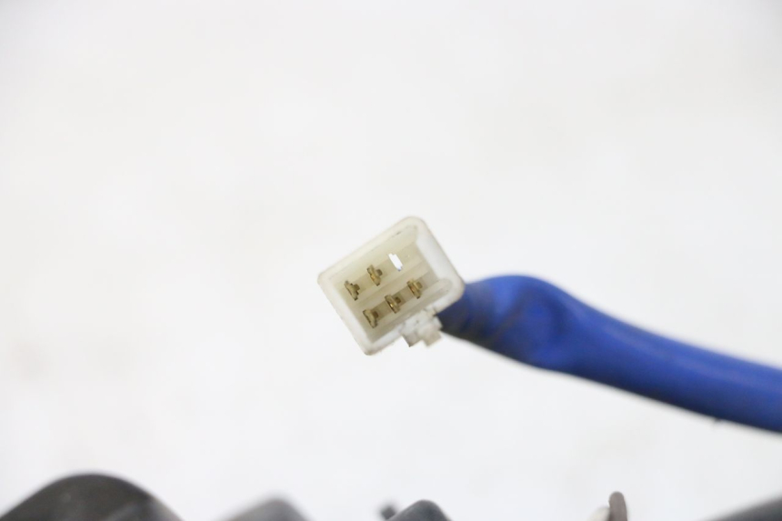 photo de PHARE AVANT GAUCHE KYMCO DINK STREET 125 (2009 - 2014) - Zoom état d’usage