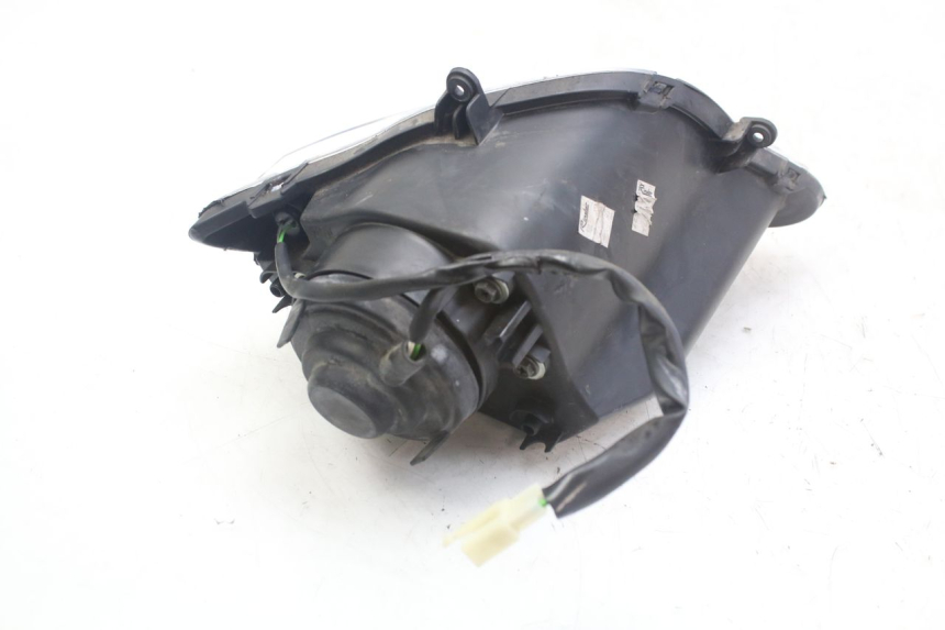 photo de PHARE AVANT GAUCHE PEUGEOT GEOPOLIS RS 125 (2007 - 2009) - Zoom état d’usage