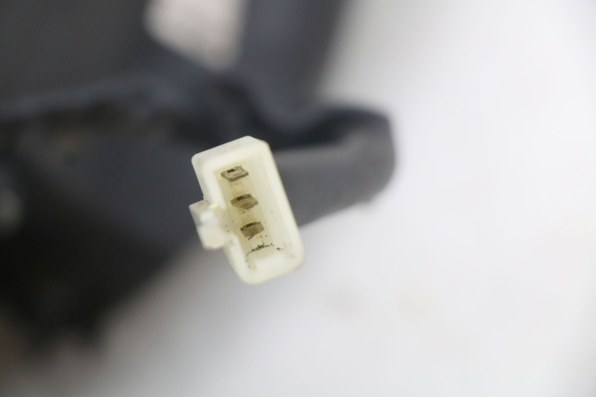 photo de PHARE AVANT GAUCHE PEUGEOT GEOPOLIS RS 125 (2007 - 2009) - Points de fixation