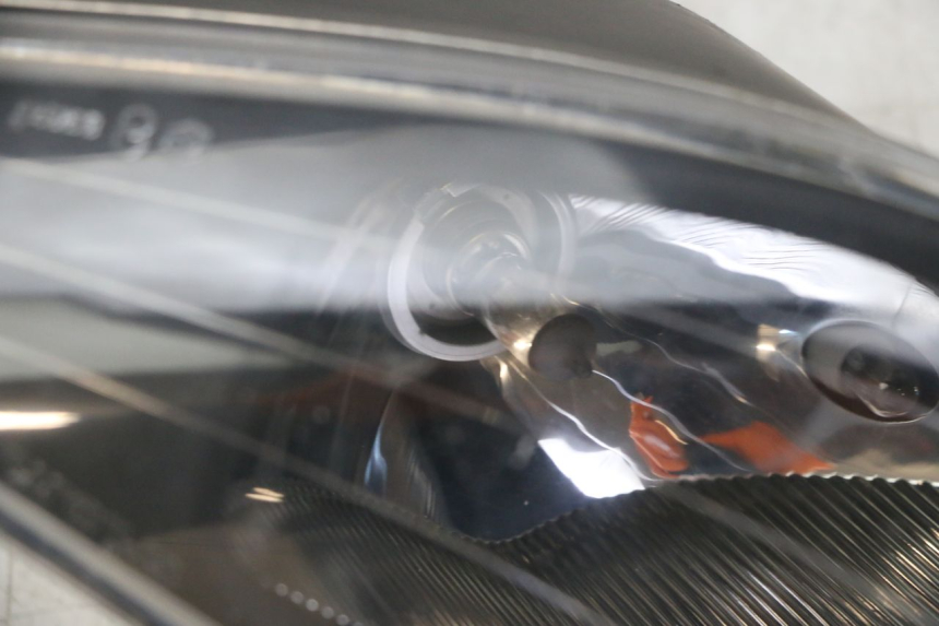 photo de PHARE AVANT GAUCHE GILERA NEXUS 125 (2009 - 2013) - Points de fixation