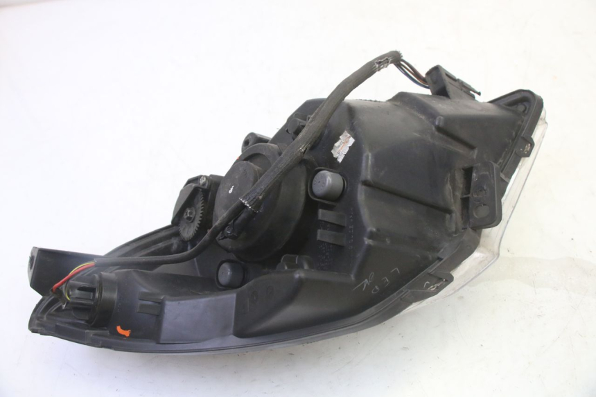 photo de PHARE AVANT GAUCHE PEUGEOT SATELIS 125 (2010 - 2012) - Points de fixation