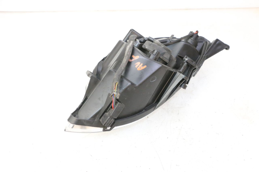 photo de PHARE AVANT GAUCHE PEUGEOT SATELIS 125 (2013 - 2018) - Vue d’ensemble