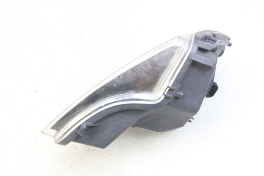photo de PHARE AVANT GAUCHE PEUGEOT SPEEDFIGHT 3 AIR 50 (2009 - 2015) - État de surface