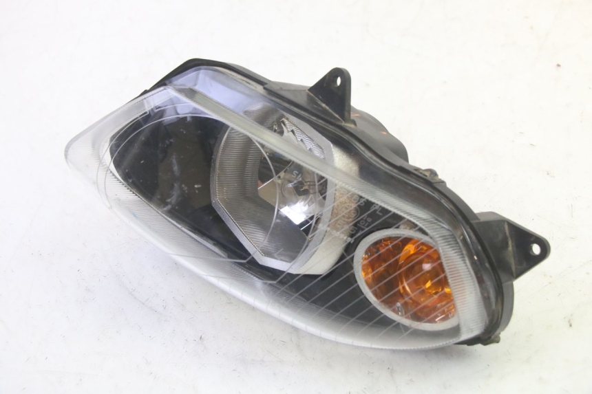 photo de PHARE AVANT GAUCHE YAMAHA TZR 50 (2008 - 2016) - Zoom état d’usage