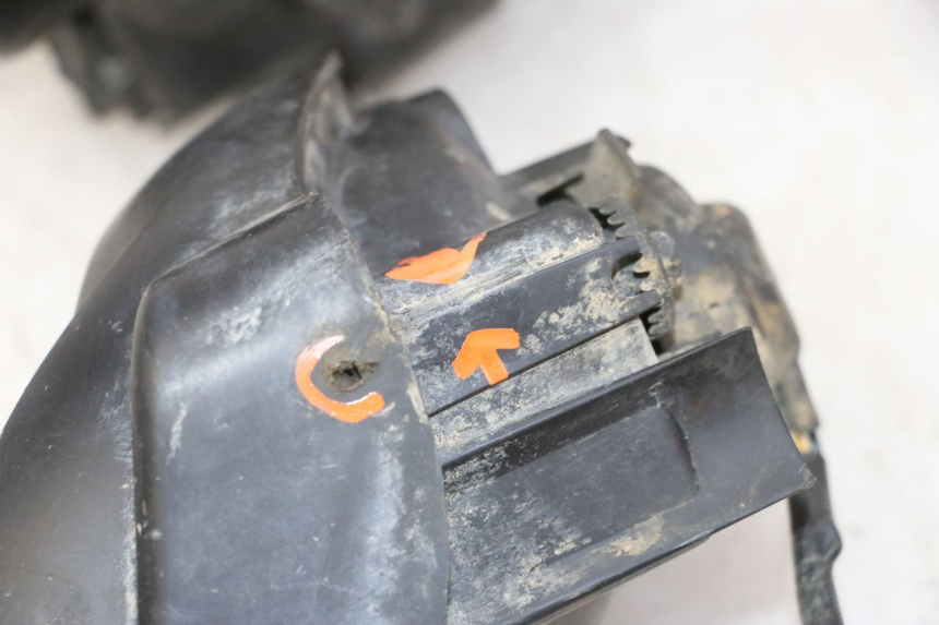 photo de PHARE AVANT GAUCHE YAMAHA YFM R RAPTOR 250 (2008 - 2014) - Zoom composants