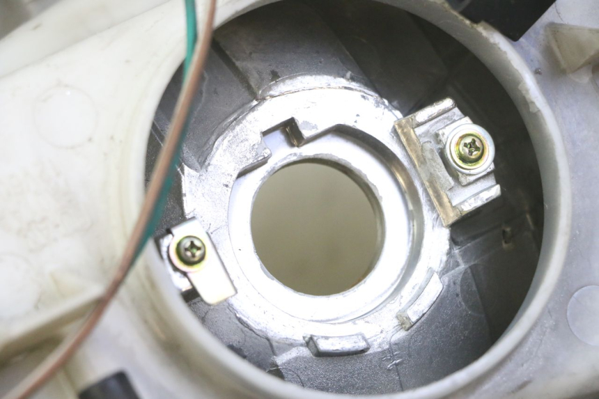 photo de PHARE AVANT KYMCO GRAND DINK 125 (2002 - 2007) - Pièce contrôlée