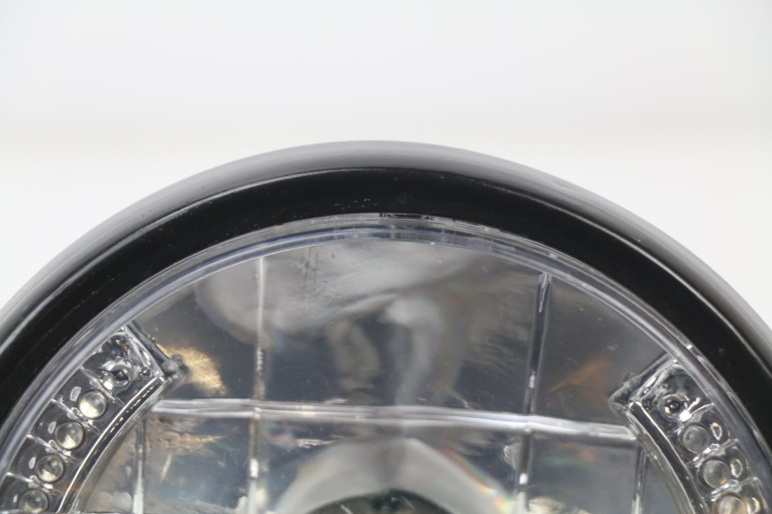 photo de PHARE AVANT SUZUKI GSF N BANDIT 600 (1996 - 1999) - Vue rapprochée