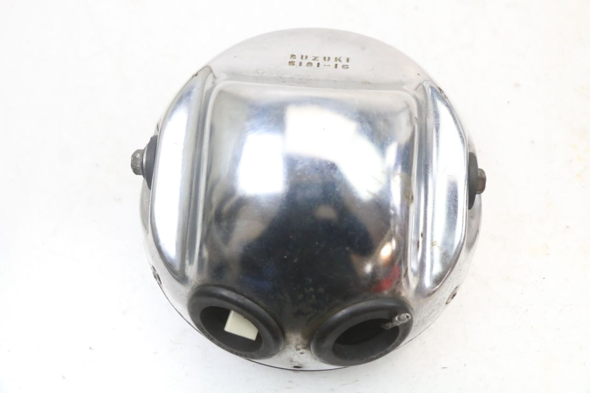 photo de PHARE AVANT SUZUKI GSX E 250 (1982 - 1983) - Autre angle de vue