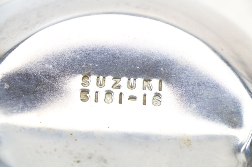 photo de PHARE AVANT SUZUKI GSX E 250 (1982 - 1983) - Gros plan technique