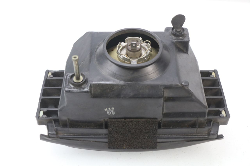 photo de PHARE AVANT SUZUKI GSXF GSX F 600 (1988 - 1997) - Zoom état d’usage