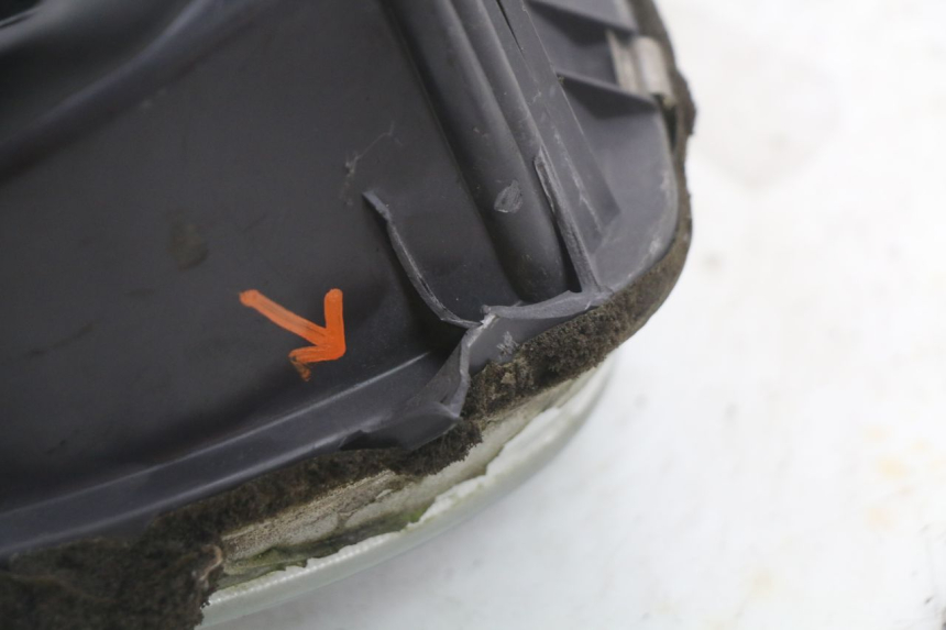 photo de PHARE AVANT HONDA CBR F 1000 (1993 - 1996) - Vue rapprochée