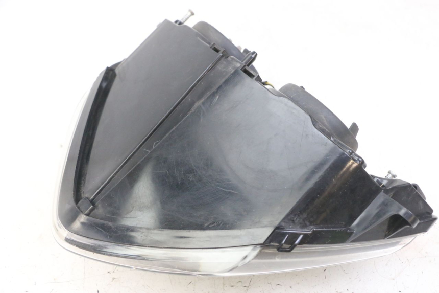 photo de PHARE AVANT PIAGGIO IE MP3 YOURBAN 300 (2011 - 2016) - Détail de la pièce