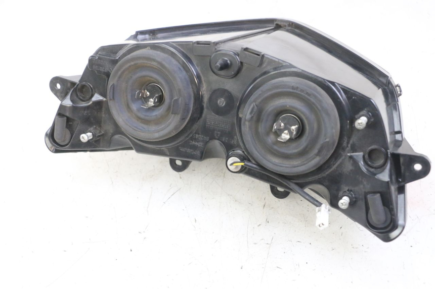 photo de PHARE AVANT PIAGGIO IE MP3 YOURBAN 300 (2011 - 2016) - Autre angle de vue