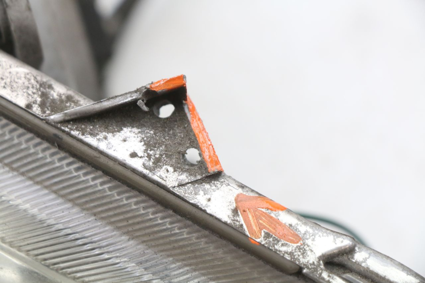 photo de Headlight SYM JOYRIDE EVO 125 (2009 - 2016) - Points de fixation