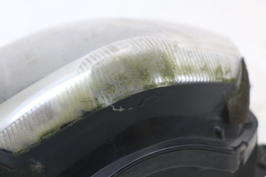 photo de PHARE AVANT KAWASAKI ZR7 ZR-7 S 750 (1999 - 2004) - Gros plan technique