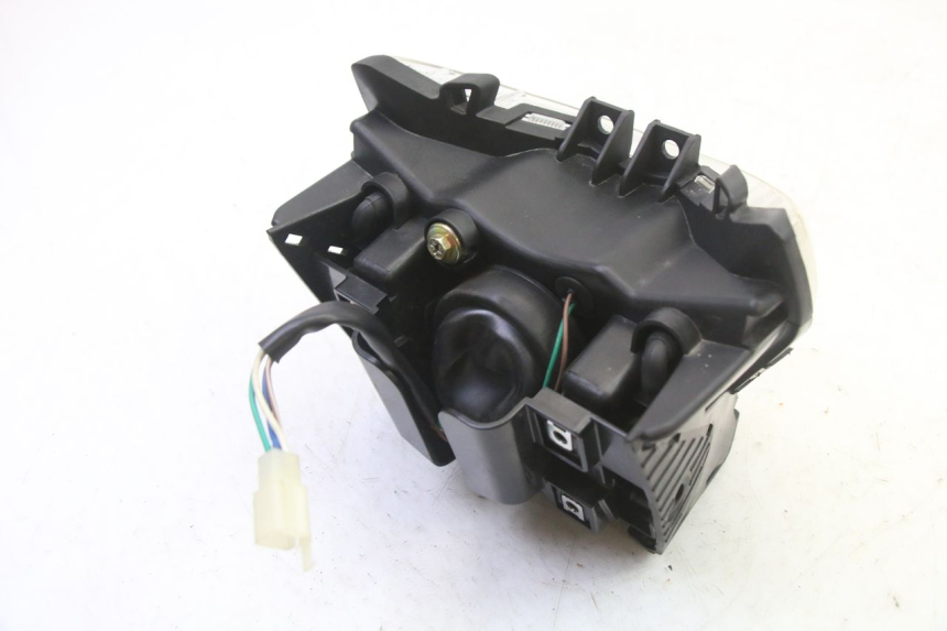 photo de PHARE AVANT KIDEN KD125-G 125 (2018 - 2022) - Gros plan technique