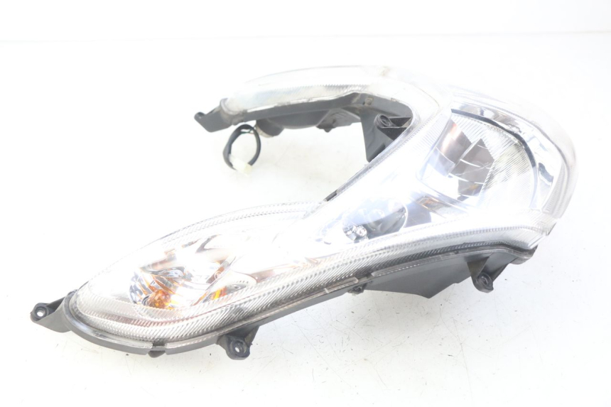 photo de PHARE AVANT PEUGEOT KISBEE 2T 50 (2010 - 2017) - Vue d’ensemble