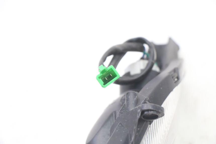 photo de PHARE AVANT PEUGEOT KISBEE 2T 50 (2018 - 2022) - Vue rapprochée