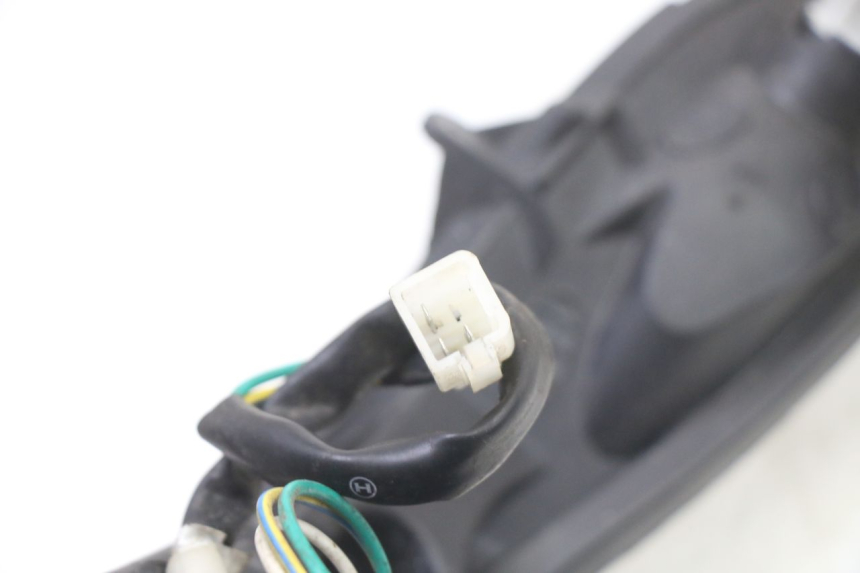 photo de PHARE AVANT PEUGEOT KISBEE 2T 50 (2018 - 2022) - Photo complémentaire