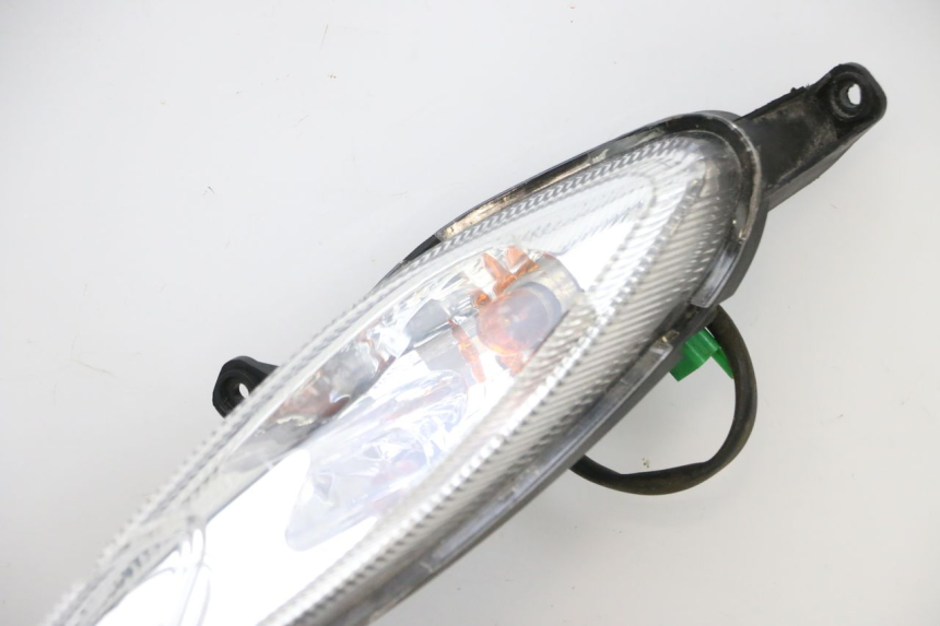 photo de PHARE AVANT PEUGEOT KISBEE 2T 50 (2010 - 2017) - Détail de la pièce