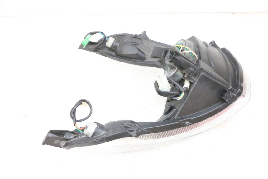 photo de PHARE AVANT PEUGEOT KISBEE 4T 50 (2010 - 2017) - Gros plan technique