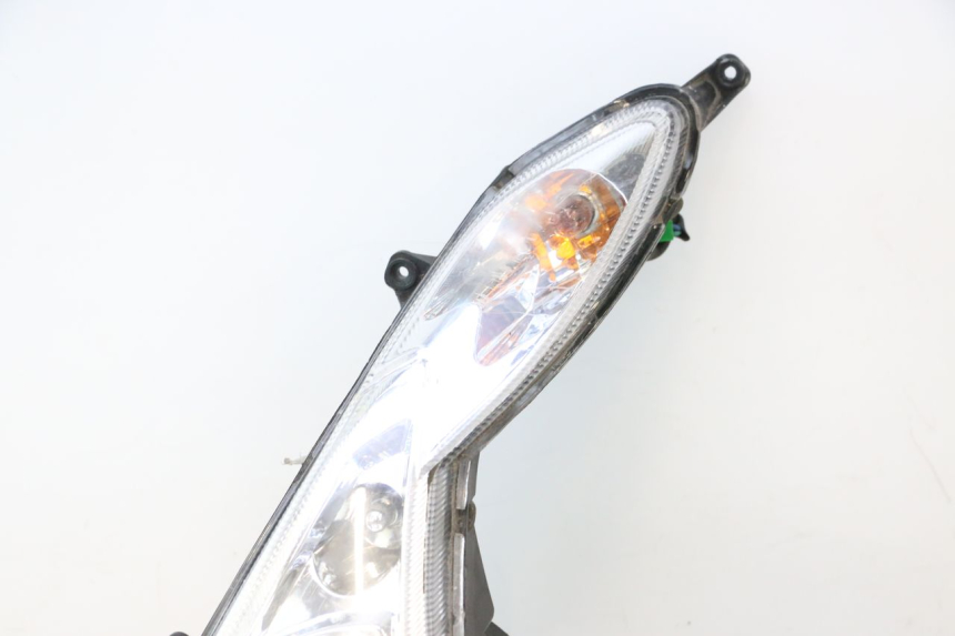 photo de PHARE AVANT PEUGEOT KISBEE 4T 50 (2018 - 2022) - Zoom état d’usage