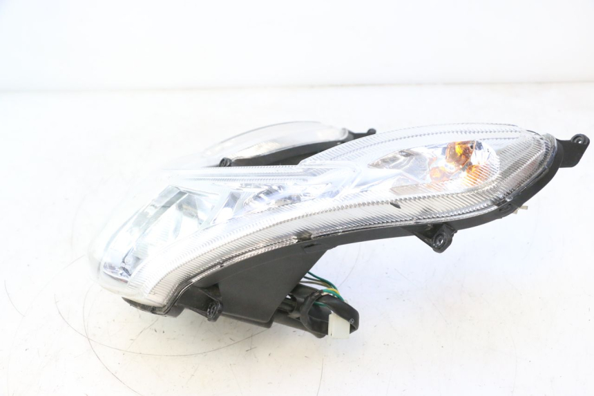 photo de PHARE AVANT PEUGEOT KISBEE 4T 50 (2023 - 2026) - Vue produit
