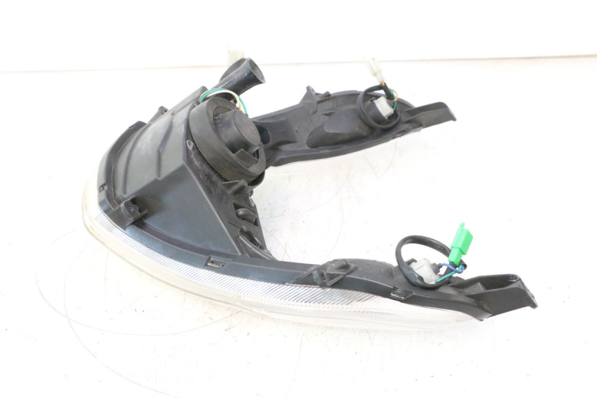 photo de PHARE AVANT PEUGEOT KISBEE 4T 50 (2018 - 2022) - Photo complémentaire