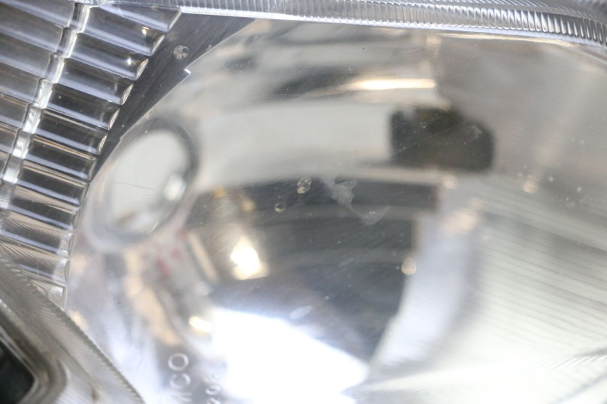 photo de PHARE AVANT KYMCO AGILITY 4T 50 (2005 - 2018) - Autre angle de vue