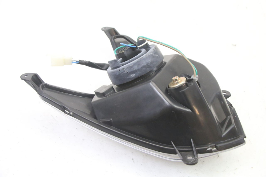 photo de PHARE AVANT KYMCO AGILITY 4T 50 (2005 - 2018) - Gros plan technique