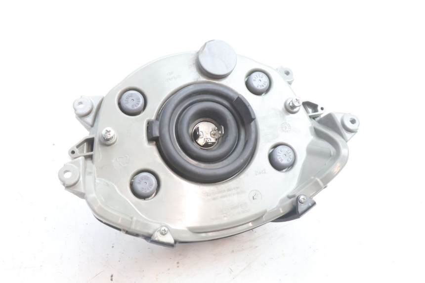 photo de PHARE AVANT PIAGGIO LIBERTY IGET 4T 50 (2021 - 2025) - État de surface