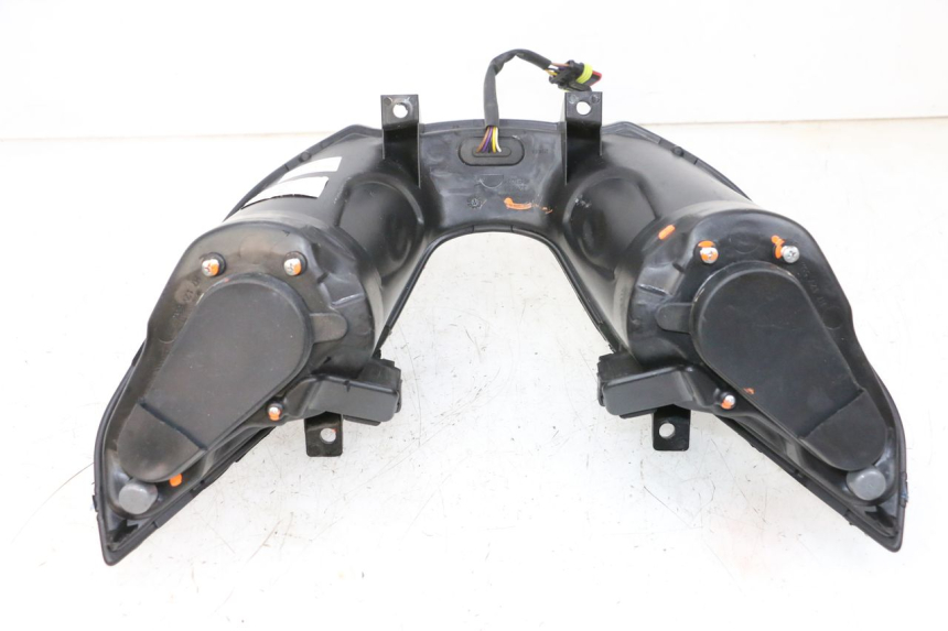 photo de PHARE AVANT PIAGGIO MP3 HPE 300 (2019 - 2026) - Marquages et références