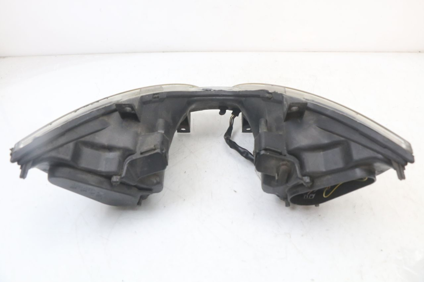 photo de PHARE AVANT PIAGGIO MP3 125 (2006 - 2014) - Autre angle de vue