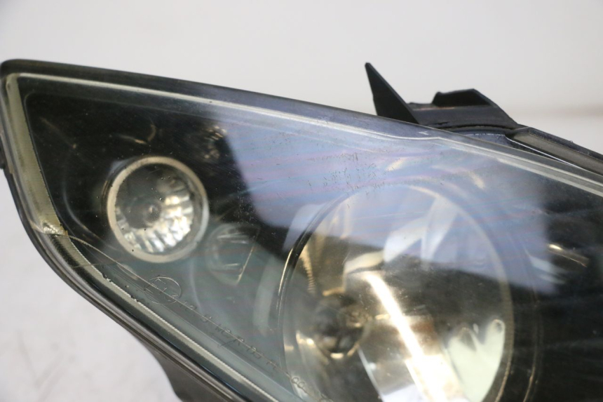 photo de PHARE AVANT PIAGGIO MP3 RL 250 (2006 - 2010) - Marquages et références
