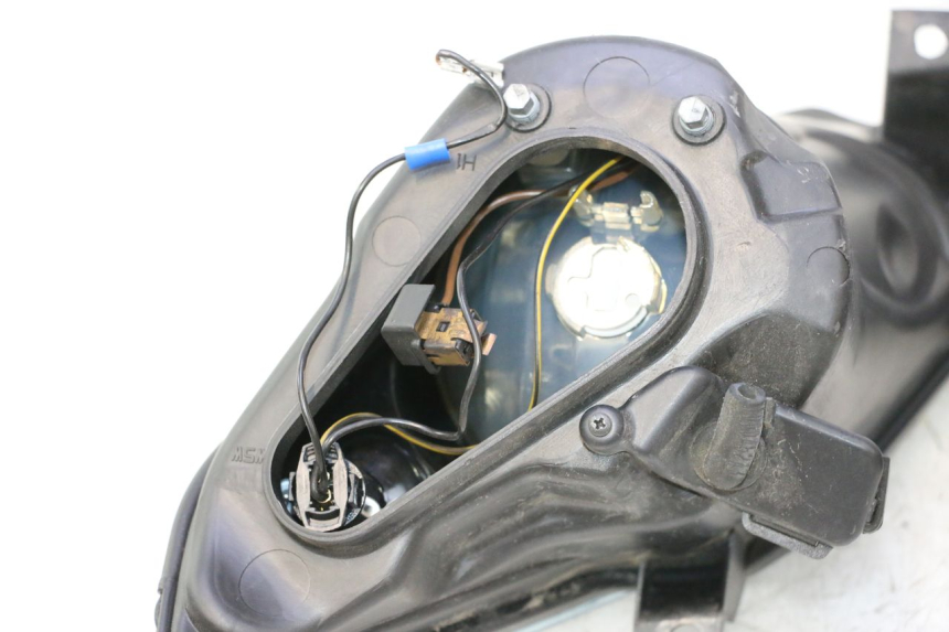 photo de PHARE AVANT PIAGGIO MP3 125 (2006 - 2014) - Détails caractéristiques
