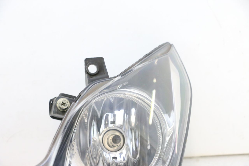 photo de PHARE AVANT PIAGGIO MP3 500 (2016 - 2018) - Gros plan technique