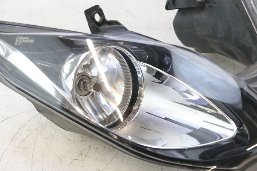 photo de PHARE AVANT PIAGGIO MP3 500 (2016 - 2018) - Pièce contrôlée