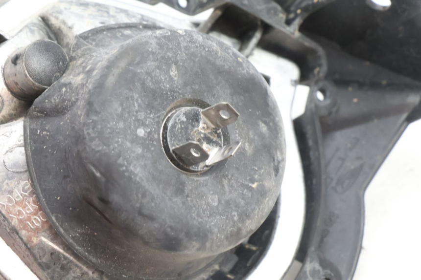 photo de PHARE AVANT RIEJU MRT PRO SUPERMOTARD 50 (2007 - 2018) - Vue d’ensemble