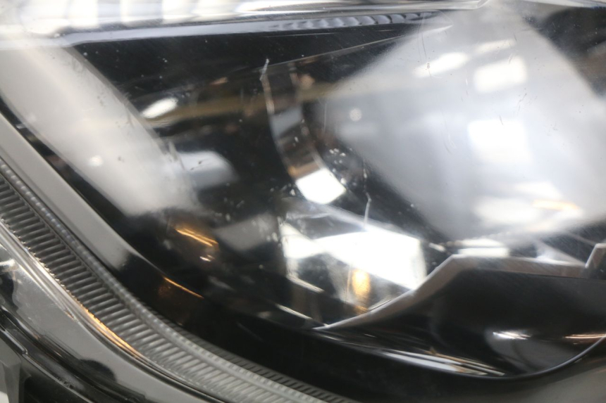 photo de PHARE AVANT YAMAHA N-MAX NMAX 125 (2017 - 2020) - Pièce contrôlée