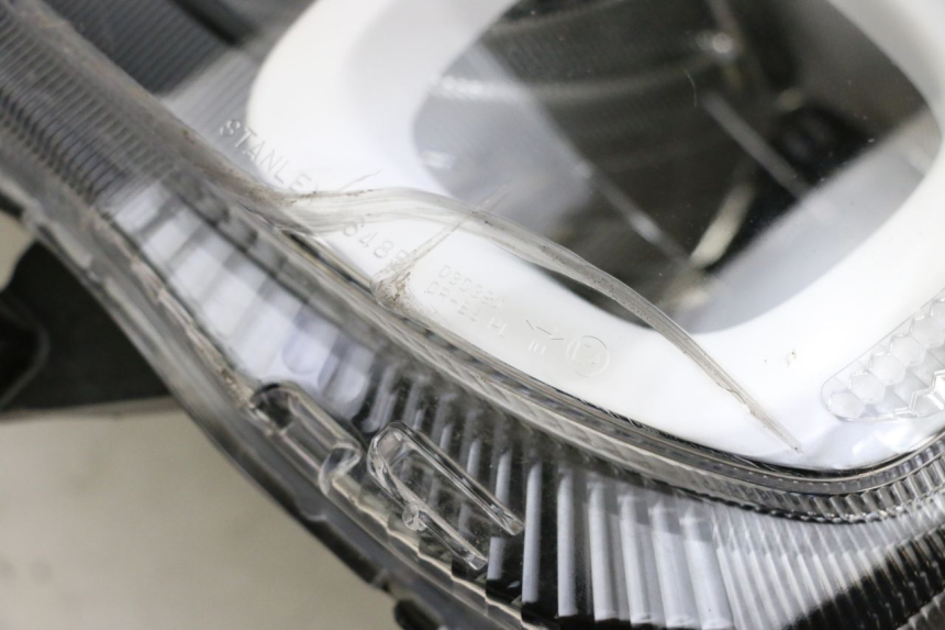 photo de PHARE AVANT YAMAHA NEO'S CORE 1 (2022 - 2026) - État de surface